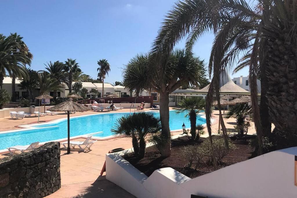 Apartamento GIOVANNI 09 PLAYA ROCA Costa Teguise Exterior foto